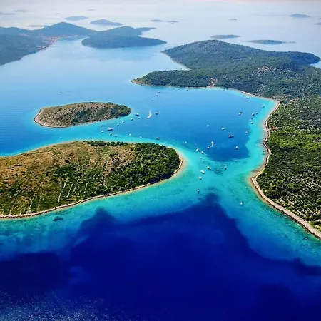 Motor Boat Paloma Rea Πλωτό κατάλυμα