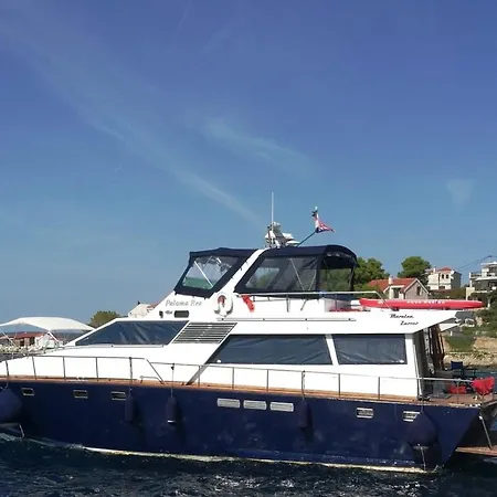 Πλωτό κατάλυμα Motor Boat Paloma Rea *